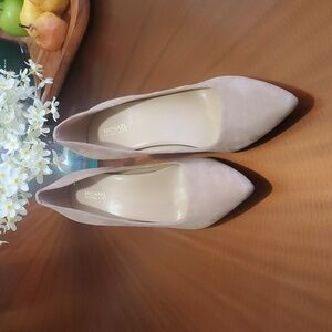 Michael Kors Women's Cream Heels Lovely Colour Confortable For Work